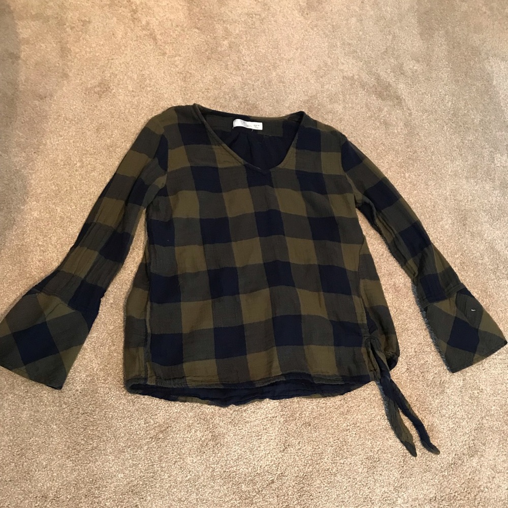 Cute green and blue plaid top
